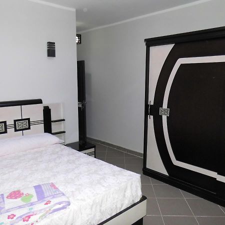 Three-Bedroom Apartment At Louly Beach Resort Айн-Сохна Экстерьер фото