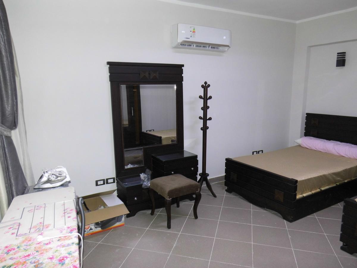 Three-Bedroom Apartment At Louly Beach Resort Айн-Сохна Экстерьер фото