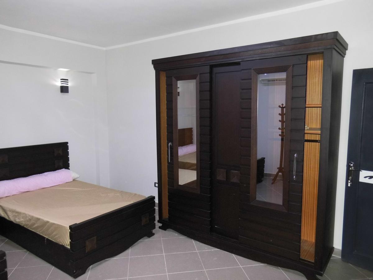 Three-Bedroom Apartment At Louly Beach Resort Айн-Сохна Экстерьер фото